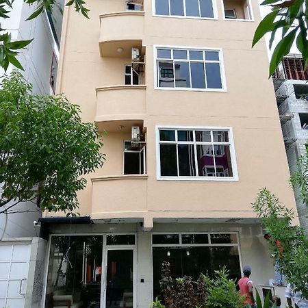 Beach Arena Inn 胡鲁马累 外观 照片