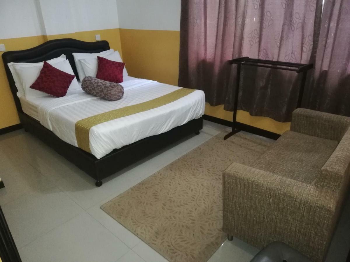 Beach Arena Inn 胡鲁马累 外观 照片
