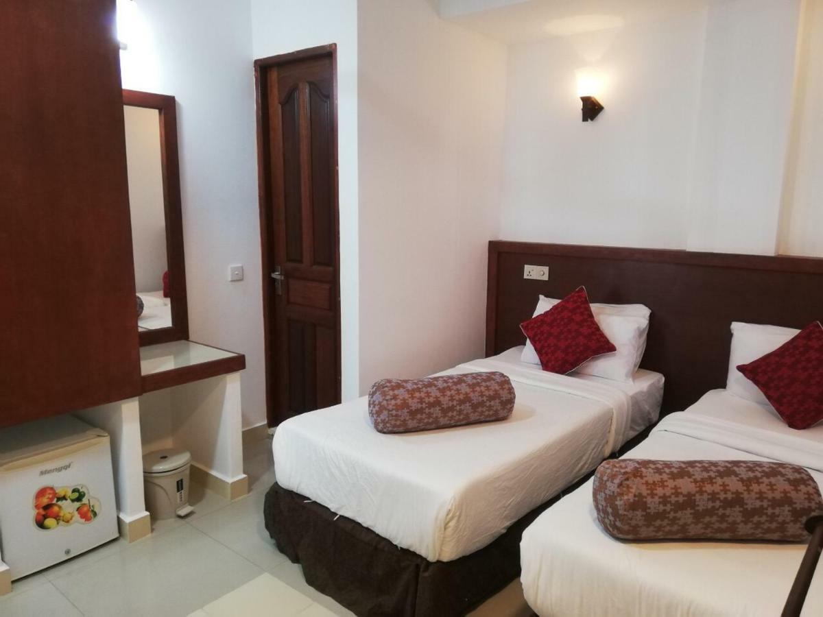 Beach Arena Inn 胡鲁马累 外观 照片